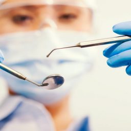 Prefeitura de Salvador abre processo seletivo para contratação de 92 odontólogos e enfermeiros