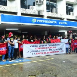 Servidores do INSS decretam greve por tempo indeterminado