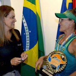 Atleta conquistense Suzy Ruas é recebida por Sheila Lemos e tem apoio para competições pelo país