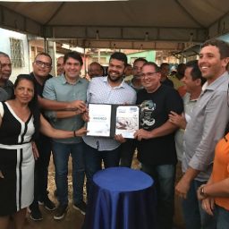 Prefeitura de Gandu autoriza obras de pavimentação em  mais uma rua no Teotônio Calheira