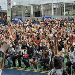 Professores da rede municipal devem decretar greve em Salvador; Prefeitura lamenta decisão