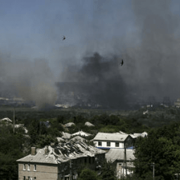 Rússia destrói depósito de armas e deixa ao menos 22 feridos em raro ataque no oeste da Ucrânia