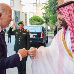 Biden se encontra com príncipe saudita Mohammed bin Salman