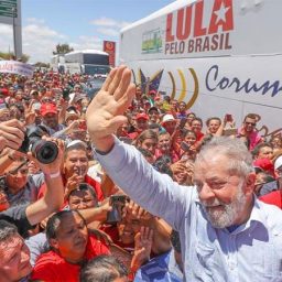 Ipec: Lula sai na frente no 1º turno com 44%; Bolsonaro tem 32%