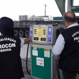 Procon fiscaliza preços nos postos de combustíveis após redução do ICMS