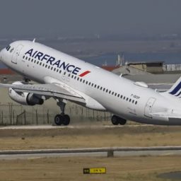 Pilotos da Air France brigam em pleno voo e são suspensos pela companhia aérea