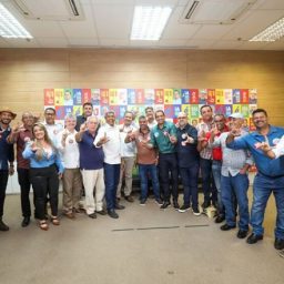 Mais de 100 prefeitos gravam vídeos de apoio a Jerônimo Rodrigues