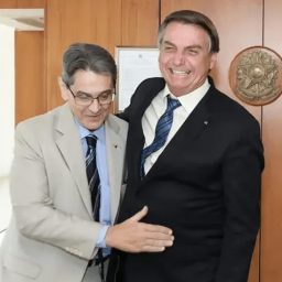 Bolsonaro diz não haver ‘foto’ com Jefferson, mas há registros de encontro