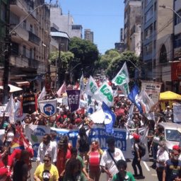 Bahia: Estudantes fazem ato pela universidade pública e contra Bolsonaro