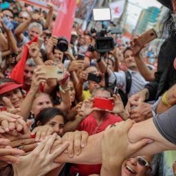 Pesquisa Ipec para presidente: Lula tem 54% dos votos válidos; Bolsonaro, 46%