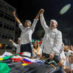 Em Salvador, Lula pede que baianos elejam Jerônimo Rodrigues