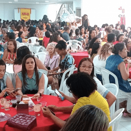 APLB Feira promove café da manhã em homenagem ao Dia do Professor