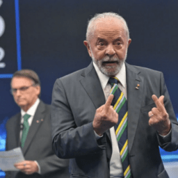 Eleições 2022: ‘Acho impossível Bolsonaro tirar a diferença em uma semana’, diz Lula
