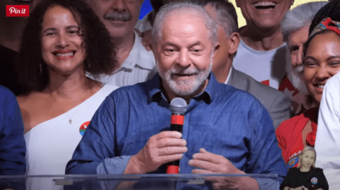 “O povo quer comer bem e morar bem” diz Lula em discurso após eleito