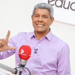 Eleito governador da Bahia, Jerônimo elogia Lula e agradece voto de gratidão dos baianos