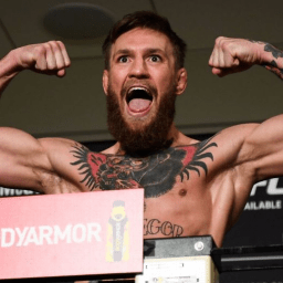 Do Bronx ou Makhachev? McGregor diz quem acha que vence ‘fácil’ luta no UFC 280 e provoca brasileiro: ‘Nocautearia o Charles’