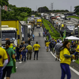 Número de bloqueios em rodovias diminui após discurso de Bolsonaro