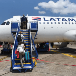 LATAM terá quase 450 voos extras do Brasil para Chile e Argentina durante alta temporada de verão