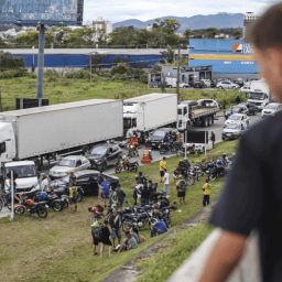 Brasil: Sobe para 631 as rodovias liberadas no país, diz Polícia Rodoviária