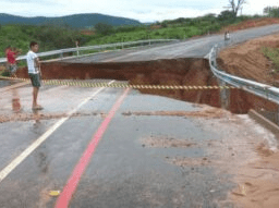 Mirante e Boa Nova na região sudoeste da Bahia estão com rodovias interditadas