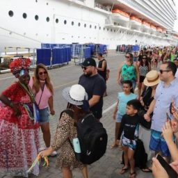 Em dois dias, Salvador recebe 14,5 mil turistas de cruzeiros