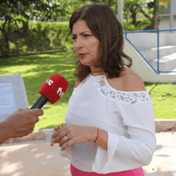 “Rede estadual vai acolher todos os estudantes”, garante secretária Adélia Pinheiro