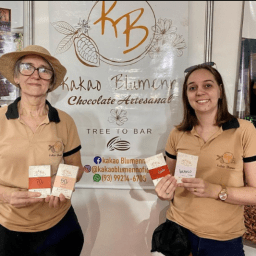 Do cultivo de cacau ao chocolate artesanal: empresária cria fábrica em casa e vence Prêmio Sebrae Mulher de Negócios