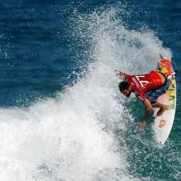 Mundial de surfe: Brasil avança com sete na etapa de Portugal