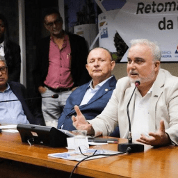 Petrobras retomará produção na Bahia em abril, anuncia presidente da estatal