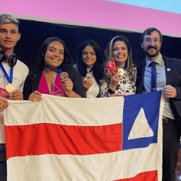 Estudantes da rede estadual de Araci e Caculé são premiados na 21ª edição da Febrace, em São Paulo