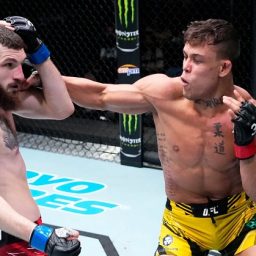 Caio Borralho finaliza rival polonês em noite perfeita para o Brasil no UFC Vegas 72