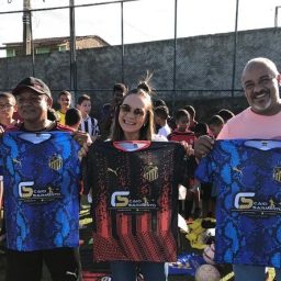 Gandu: Escolinha de Futebol Novos Talentos ganha reforço com novas camisas