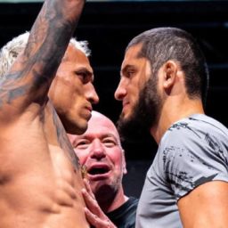 Charles do Bronx faz revanche contra Islam Makhachev no UFC 294