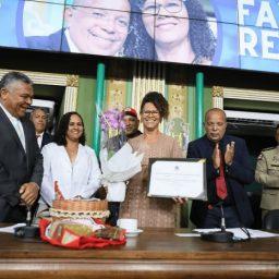 Secretária estadual Fabya Reis recebe título de Cidadã Soteropolitana