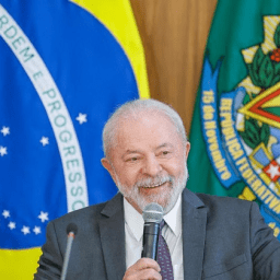 Lula celebra aprovação da reforma tributária na Câmara: momento histórico e grande vitória