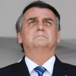 PF pede quebra de sigilo bancário de Bolsonaro e ex-presidente pode ser preso