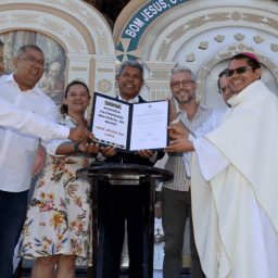 Bom Jesus da Lapa ganha novo aeroporto e romaria é anunciada como patrimônio imaterial da Bahia