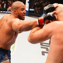 Diante de sua torcida, Ciryl Gane volta a brilhar e massacra Sergey Spivak no UFC Paris