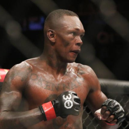 Ex-campeão revela que voltaria ao UFC para enfrentar Adesanya: ‘Não gosto dele’