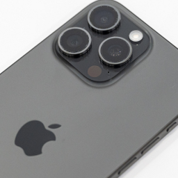 Apple diz que consertará bug que deixa iPhone 15 quente demais para ser manuseado