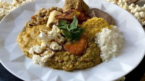 Caruru é eleito como uma das piores comidas do mundo por guia gastronômico TasteAtlas