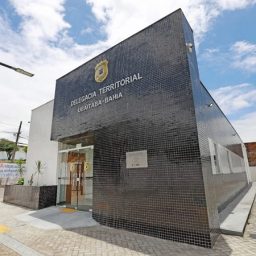 Em Ubaitaba, governador inaugura DT, entrega pavimentação de ruas e equipamentos de saúde