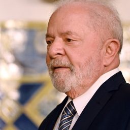 Em mensagem nas redes, Lula diz que 2023 foi para arrumar a casa 
