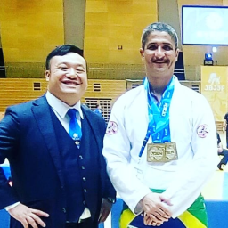 Atleta baiano brilha em campeonato de Jiu-jitsu no Japão