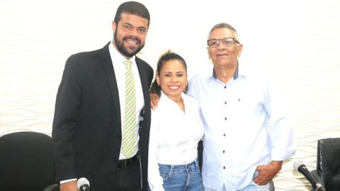 Virgílio Barbosa prestigia solenidade de abertura do ano legislativo e reitera apoio a Drª Daiana para prefeita de Gandu