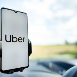 STF julga se ação que discute vínculo entre Uber e motoristas tem repercussão geral