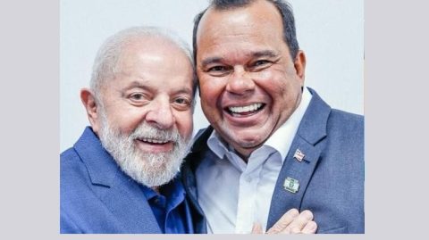 Apoio de Bolsonaro a Bruno Reis empurra Lula para o colo de Geraldo