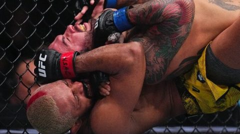 UFC 300: Deiveson Figueiredo finaliza Cody Garbrandt com mata-leão