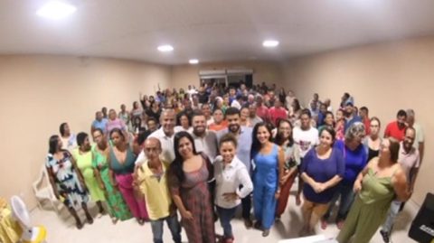 Em clima de pré-campanha, Ariella Calheira promove reunião em Gandu