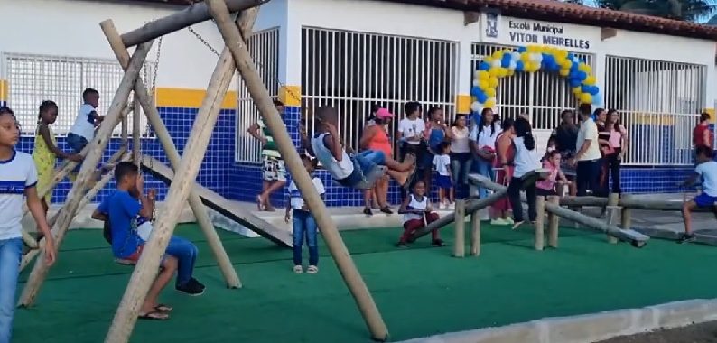 Prefeitura inaugura escola no assentamento Vitor Meireles em Gandu